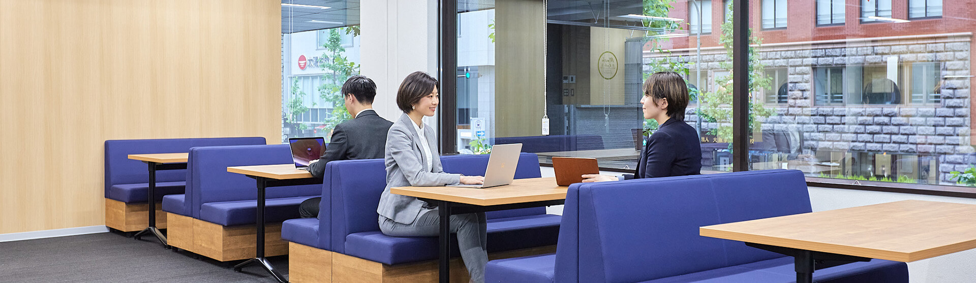 ラウンジオフィス